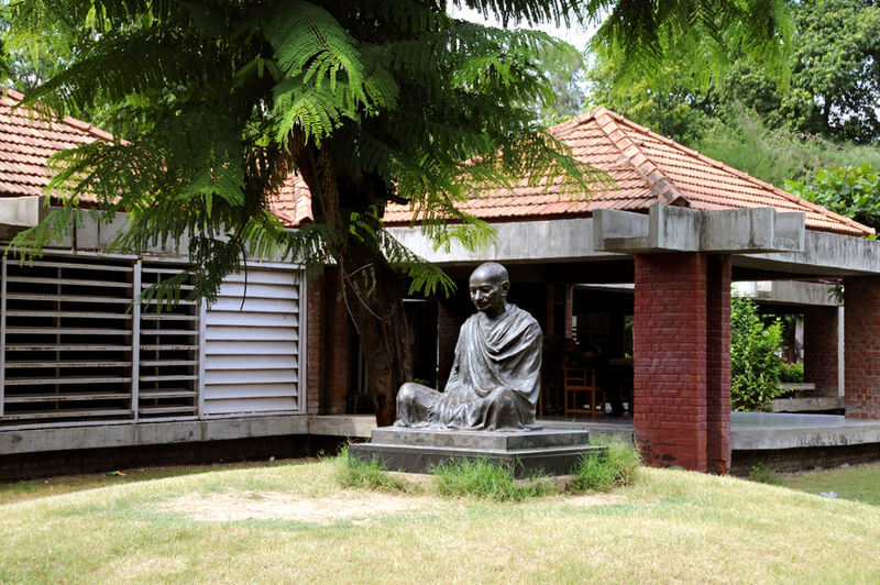 800px-Gandhi_Ashram (1) 800px-Gandhi_Ashram (1)
