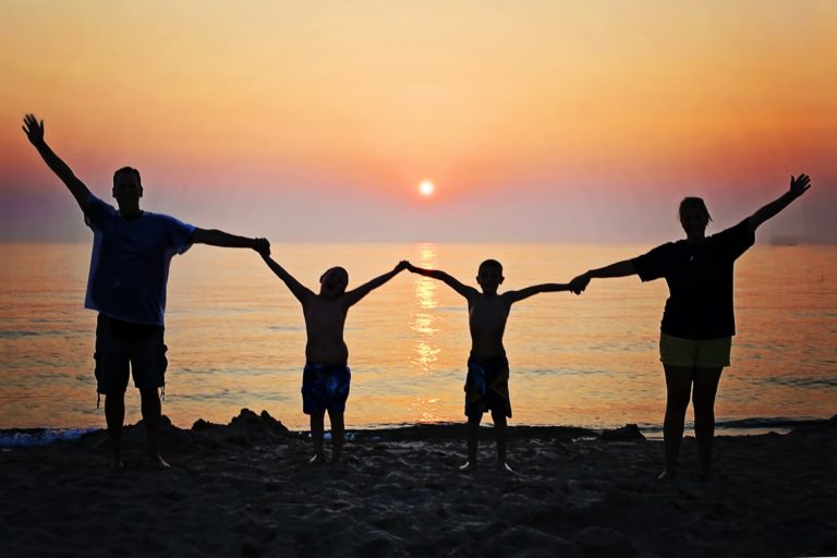 family-2611748_1920-768x512